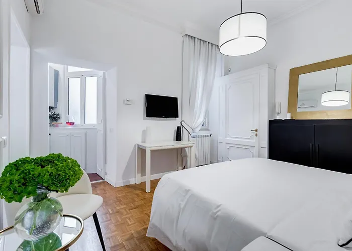 New Sistina Suite - Your Italian Holidays